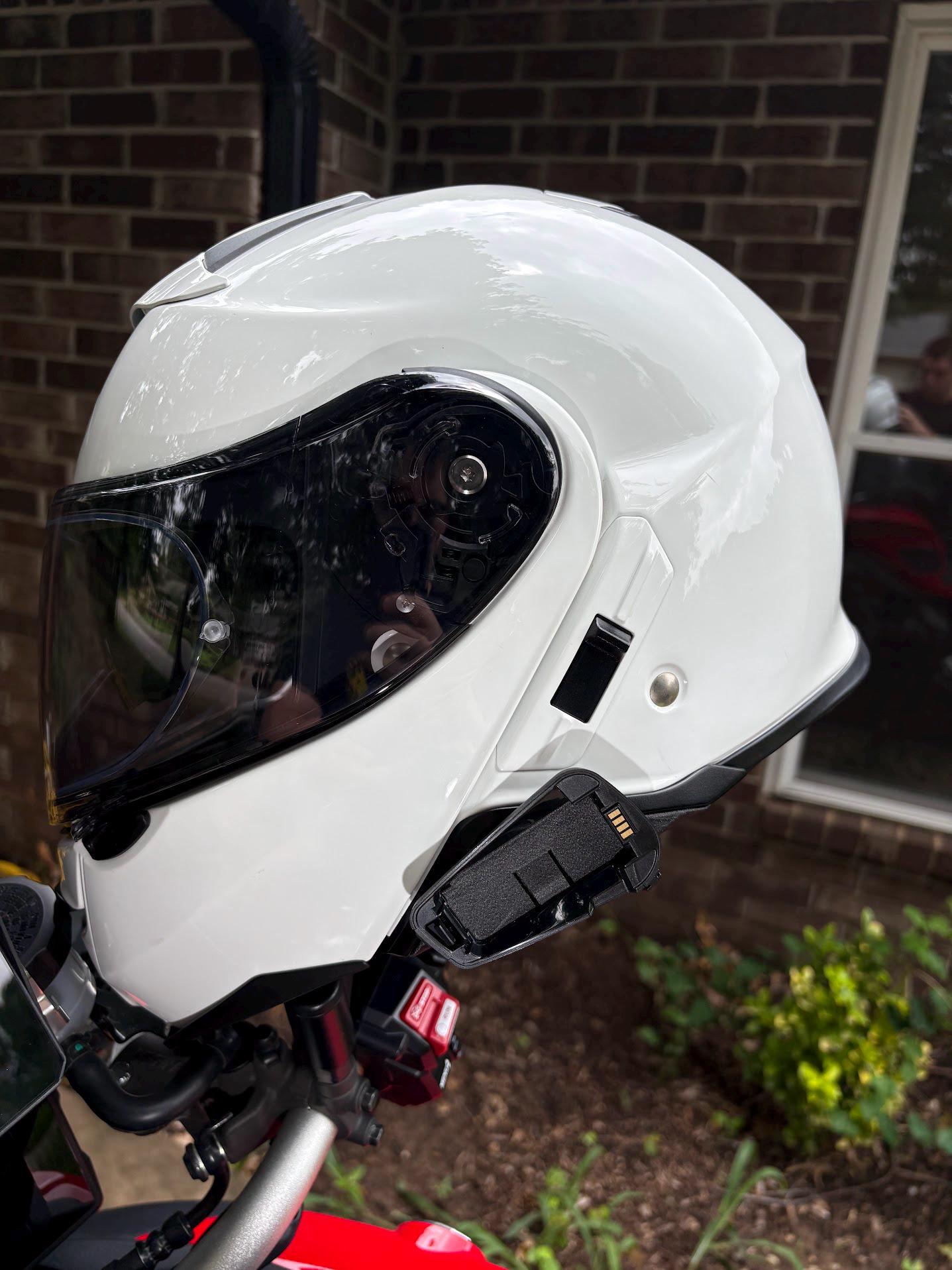 cardo freecom 4x shoei neotec 2 (Neotec 2/GT-Air 2/J-Cruise2) to (Freecom/Spirit) Adapter And Comfort While Keeping You Connected On The Road Morning, just bought a Shoei
